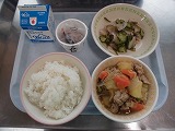 （写真）2024年6月21日の給食