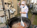 （写真）2024年4月15日の給食室の様子1
