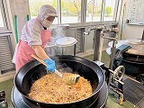 （写真）2024年4月19日の給食室の様子