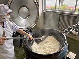 （写真）2024年4月24日の給食室の様子