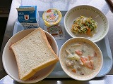 （写真）2024年6月11日の給食