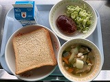 （写真）2024年7月17日の給食