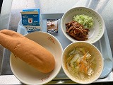 （写真）2024年10月3日の給食