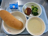 （写真）2024年12月10日の給食