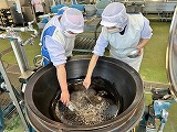 （写真）2024年12月16日の給食室の様子1