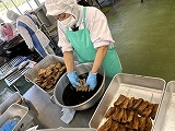 （写真）2023年11月28日の給食室の様子2