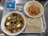 （写真）2023年12月18日の給食