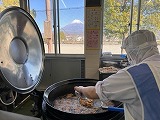 （写真）2023年12月21日の給食室の様子1