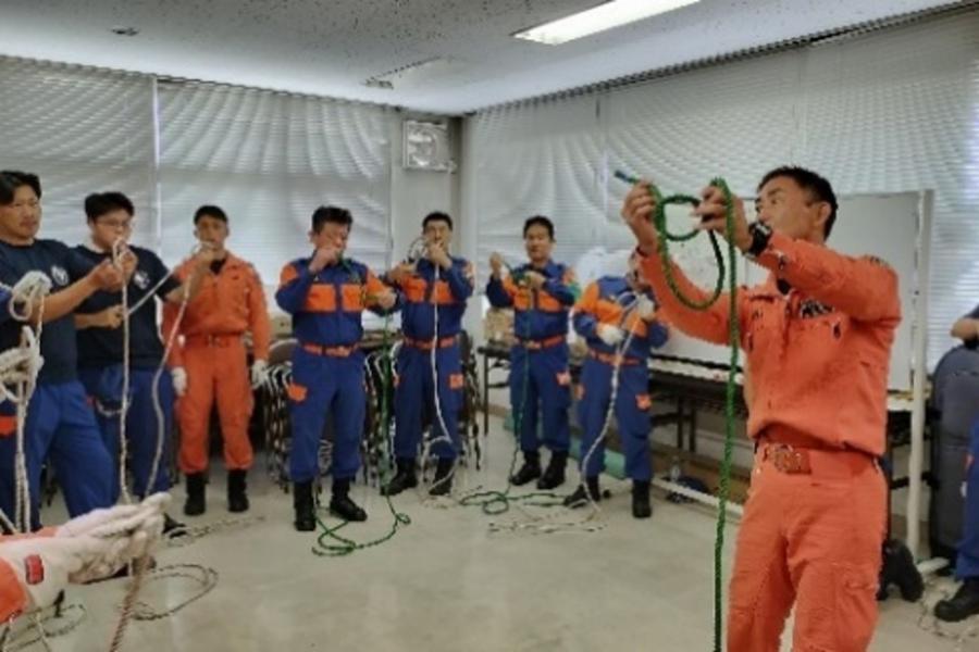 ロープ結索の様子