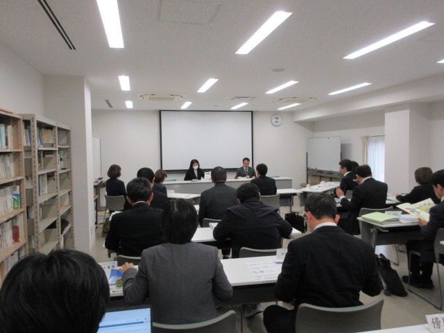 令和6年11月19日移動教育委員会会議の様子