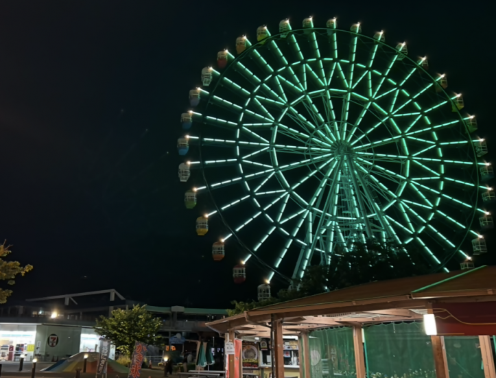 イエローグリーンライトアップ