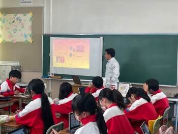 吉原第一中学校「富士市CNF普及推進企業出前講座」5