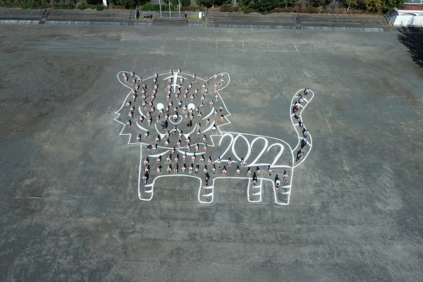 （写真）トラの人絵