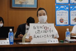 （写真）加藤委員