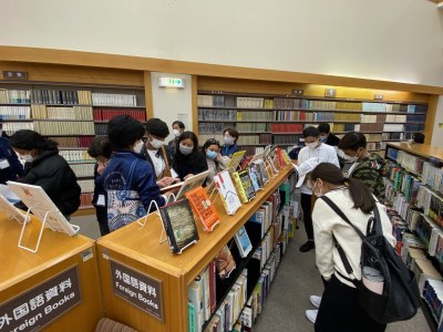 中央図書館での様子