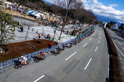 （画像）サイクルロードレースの様子4