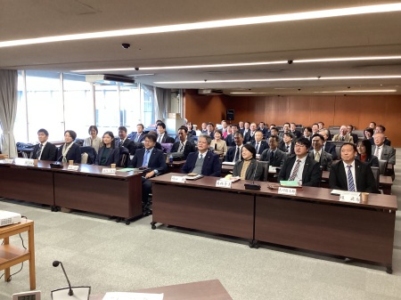 （写真）沼津市議会との合同視察