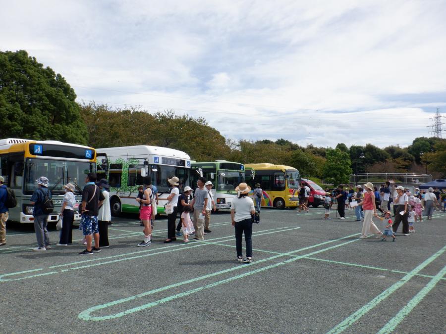 令和6年バスの日イベントバス車両展示