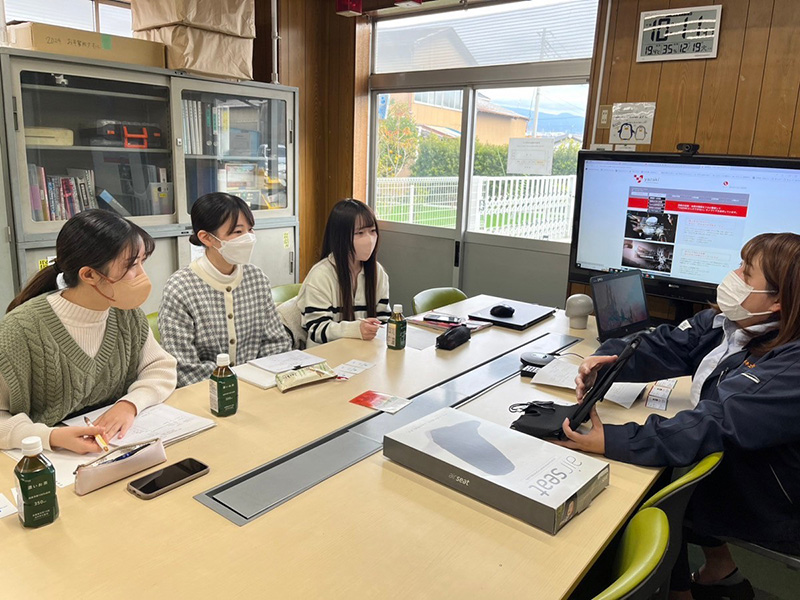 インタビュー実施の様子2