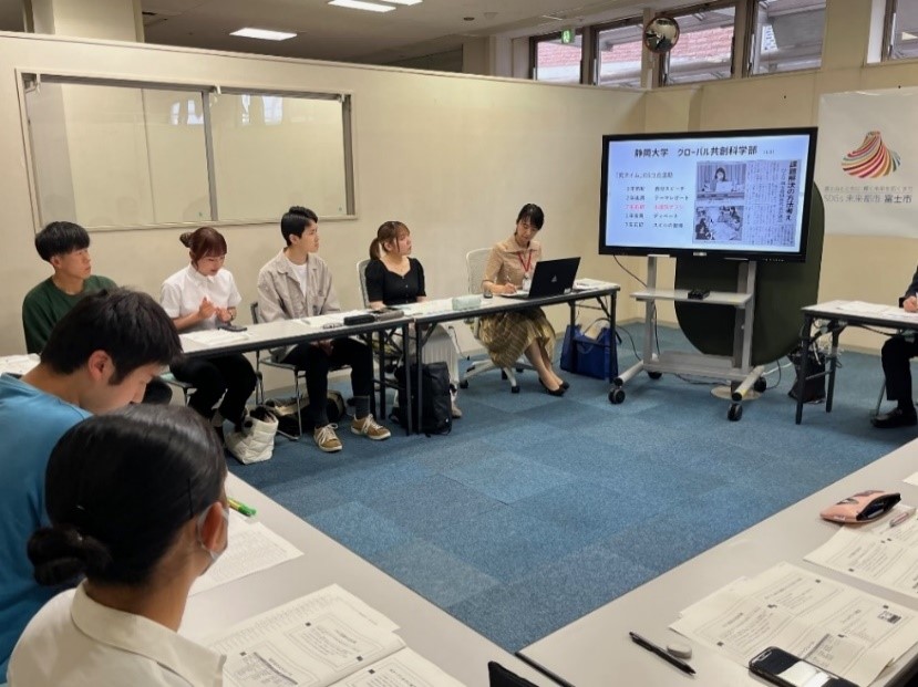 学生たちの写真
