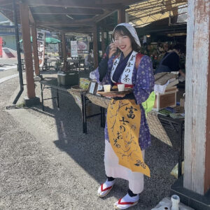第23代富士の茶娘の伊藤奈央写真2