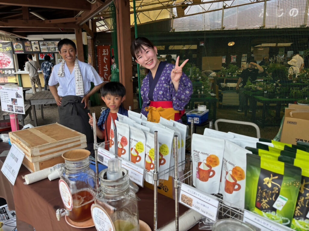 マルエス影山製茶さんとお茶の販売の様子1
