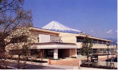 （写真）こども発達センターの全景