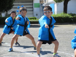 （写真）秋の保育の様子（３）