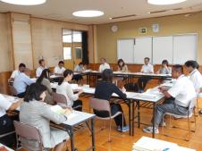 （写真）教育委員と語る会風景