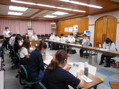 （写真）吉永第二小学校　懇談の様子1