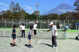 （写真）テニス教室