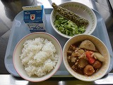 （写真）2023年11月6日の給食