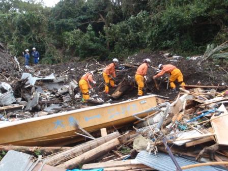 （写真）東京都大島町での活動