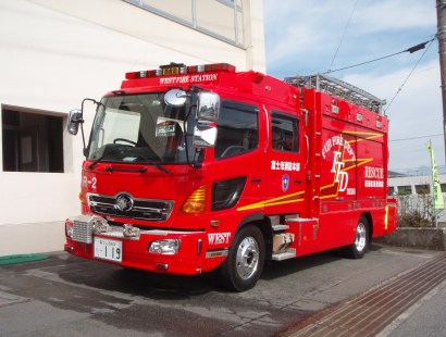 （写真）西救助工作車