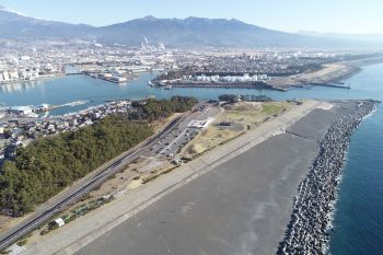 （写真）ふじのくに田子の浦みなと公園（全景）