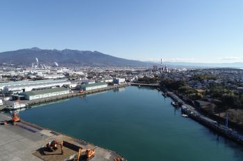 （写真）鈴川埠頭