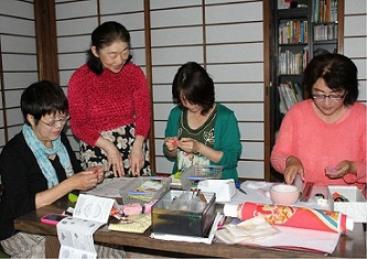 （写真）ギャラリー池田でのまちなかゼミの様子