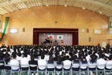 （写真）岩松中学校屋内運動場落成式