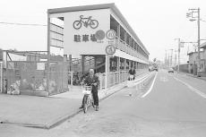 （写真）富士駅東側自転車駐車場全景
