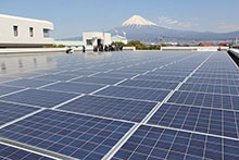 （写真）太陽光発電所完成開所式