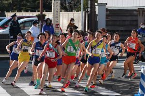 （写真）富士山女子駅伝の様子