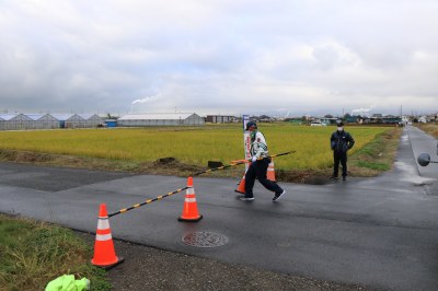 （写真）警備ボランティアをしている様子3